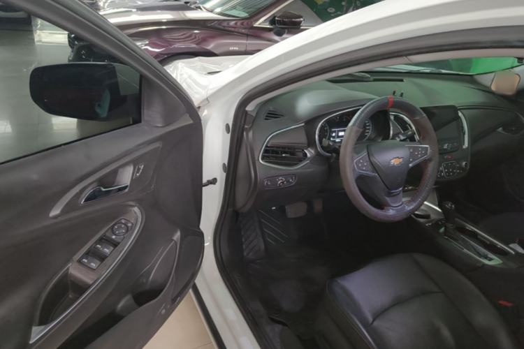 Used Chevrolet Malibu XL 2019 535T CVT Active Version Driver Seat