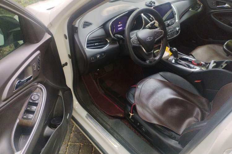 Used Chevrolet Malibu XL 2019 Redline 550T Automatic Smart Edition Driver Seat