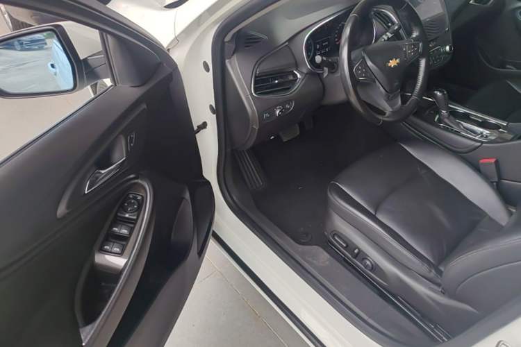 Used Chevrolet Malibu XL 2019 535T CVT Active Version Driver Seat