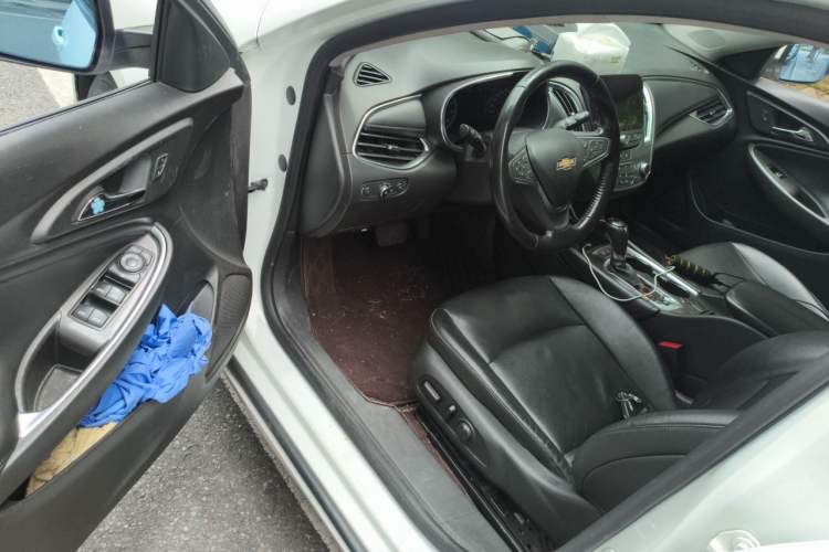 Used Chevrolet Malibu XL 2019 535T CVT Active Version Driver Seat