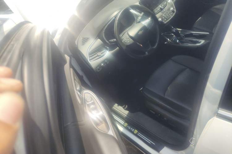 Used Chevrolet Malibu XL 2019 535T CVT Active Version Driver Seat