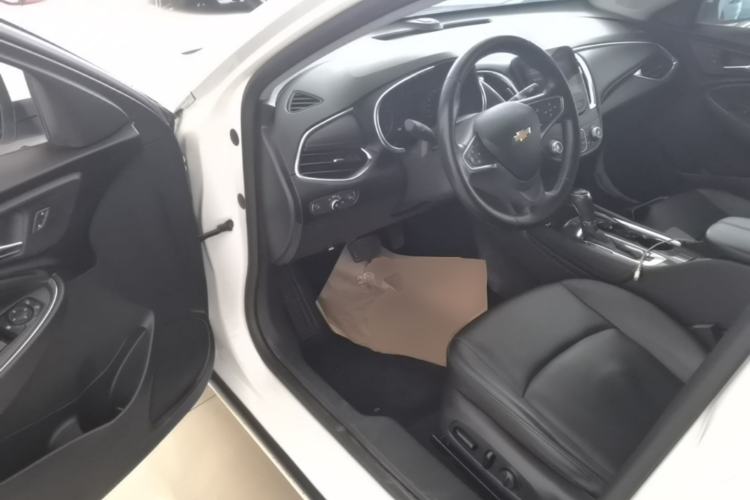 Used Chevrolet Malibu XL 2019 535T CVT Active Version Driver Seat