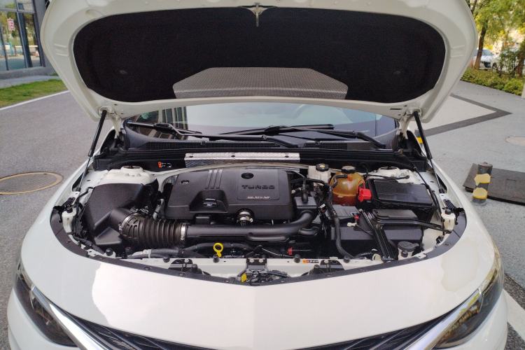 Used Chevrolet Malibu XL 2019 535T CVT Active Version Engine Bay