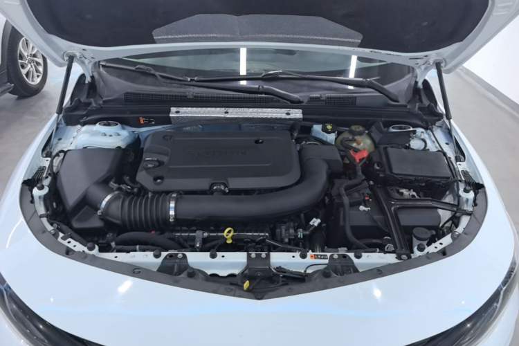 Used Chevrolet Malibu XL 2019 Redline 550T Automatic Sport Edition Engine Bay