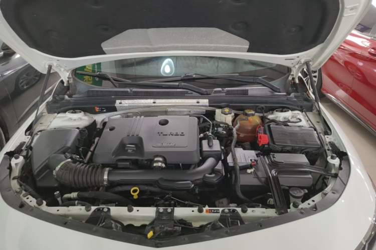 Used Chevrolet Malibu XL 2019 535T CVT Active Version Engine Bay