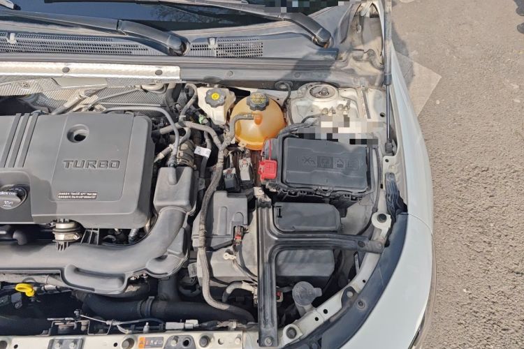 Used Chevrolet Malibu XL 2019 535T CVT Active Version Engine Bay Left