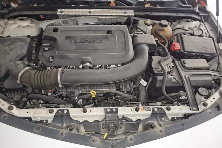 Used Chevrolet Malibu XL 2019 Redline 550T Automatic RuiLian Edition Engine Bay