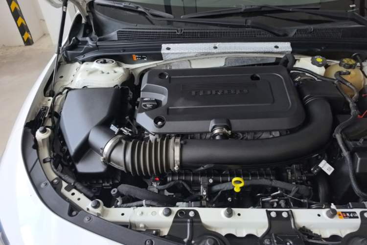 Used Chevrolet Malibu XL 2019 Redline 550T Automatic Sport Edition Engine Bay Right