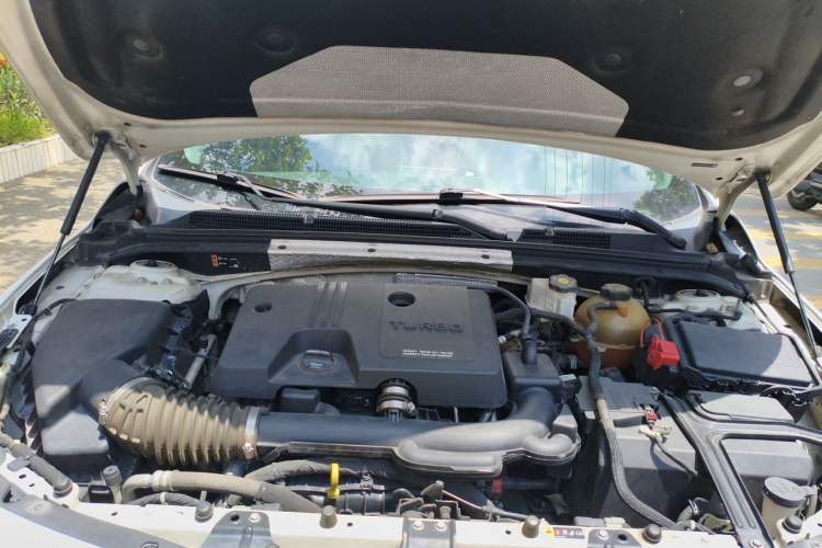 Used Chevrolet Malibu XL 2019 535T CVT RuiLian Edition Engine Bay Right