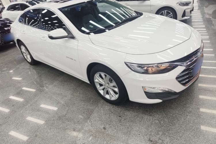 Used Chevrolet Malibu XL 2019 535T CVT Active Version Front Right 45 Deg