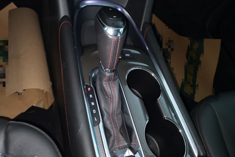 Used Chevrolet Malibu XL 2019 Redline 550T Automatic Sport Edition Gear Lever