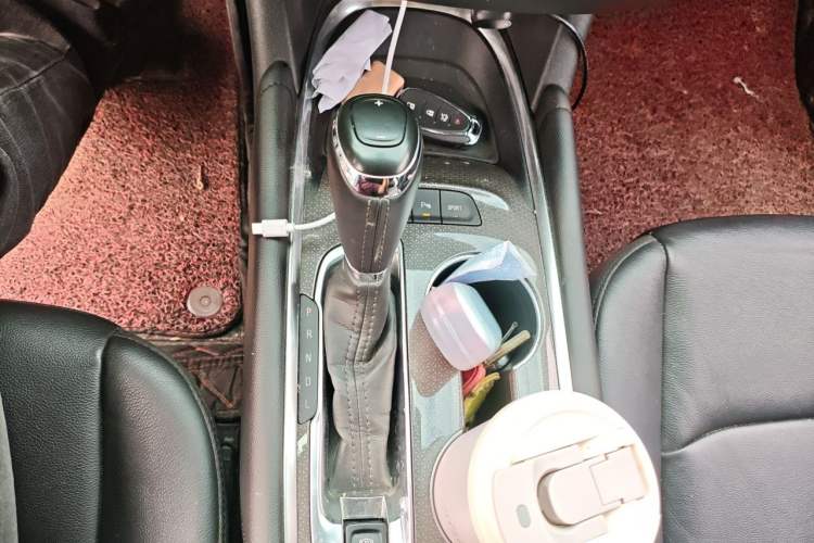 Used Chevrolet Malibu XL 2019 535T CVT Active Version Gear Lever
