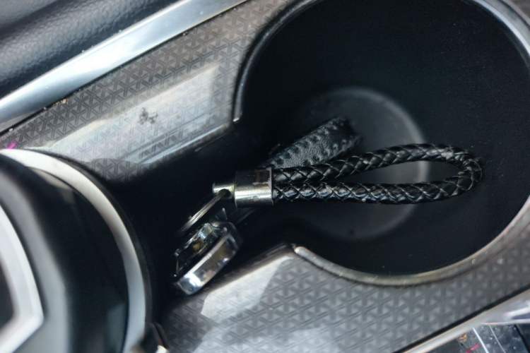 Used Chevrolet Malibu XL 2019 Redline 550T Automatic RuiLian Edition Gear Lever