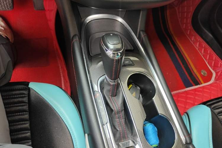 Used Chevrolet Malibu XL 2019 Redline 550T Automatic RuiLian Edition Gear Lever