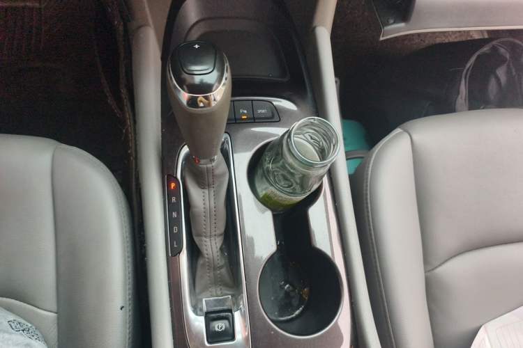 Used Chevrolet Malibu XL 2019 535T CVT Rui Xing Edition Gear Lever