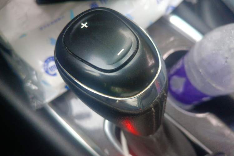 Used Chevrolet Malibu XL 2019 535T CVT Active Version Gear Lever