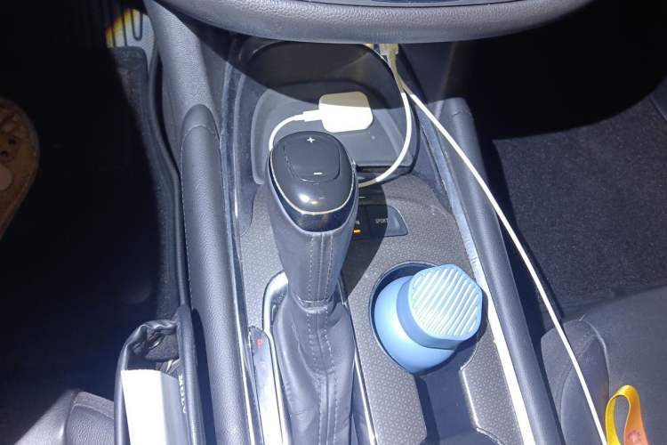 Used Chevrolet Malibu XL 2019 535T CVT Active Version Gear Lever