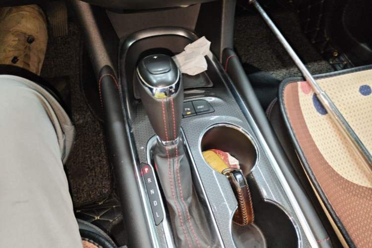 Used Chevrolet Malibu XL 2019 Redline 550T Automatic RuiLian Edition Gear Lever