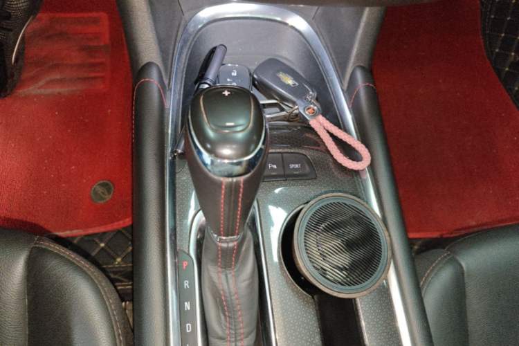 Used Chevrolet Malibu XL 2019 Redline 550T Automatic Sport Edition Gear Lever