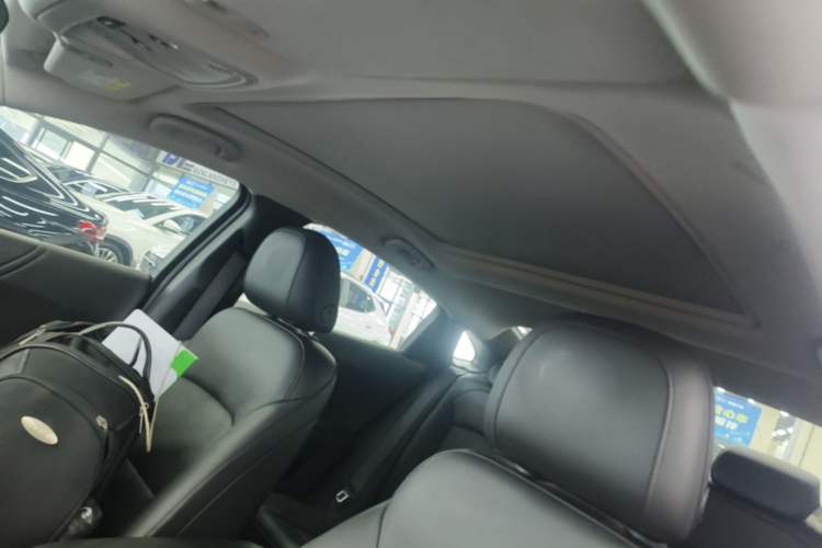 Used Chevrolet Malibu XL 2019 535T CVT Active Version Headliner