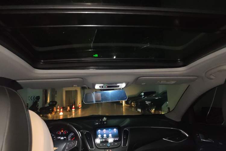 Used Chevrolet Malibu XL 2019 535T CVT Active Version Headliner