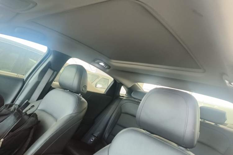 Used Chevrolet Malibu XL 2019 535T CVT Active Version Headliner