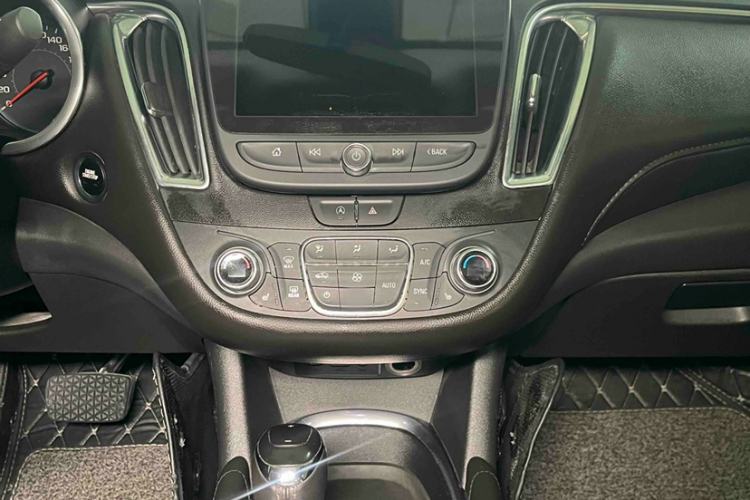 Used Chevrolet Malibu XL 2019 535T CVT Active Version Interior 15