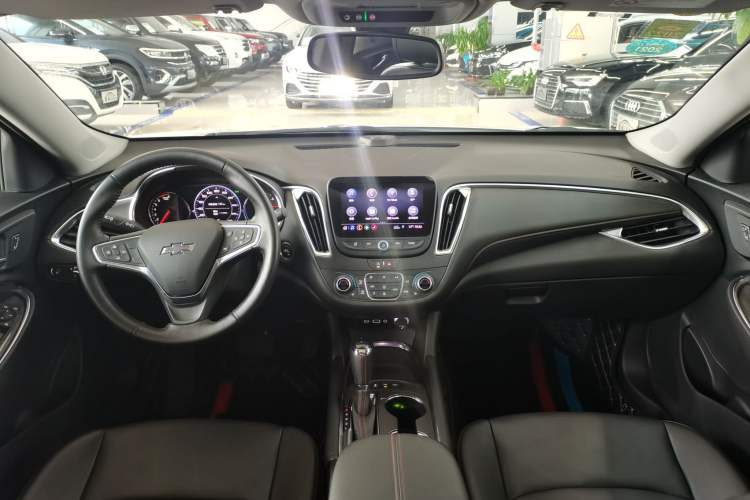 Used Chevrolet Malibu XL 2019 Redline 550T Automatic RuiLian Edition Interior 3