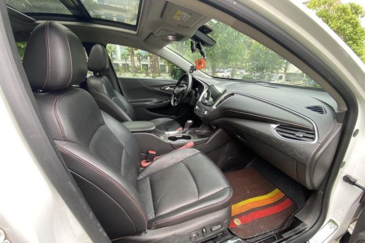 Used Chevrolet Malibu XL 2019 Redline 550T Automatic RuiLian Edition Interior 4