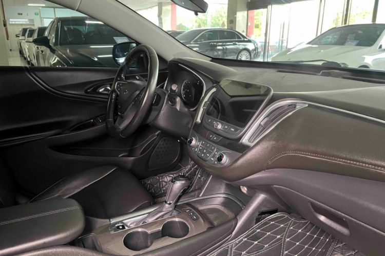 Used Chevrolet Malibu XL 2019 535T CVT Active Version Interior 8