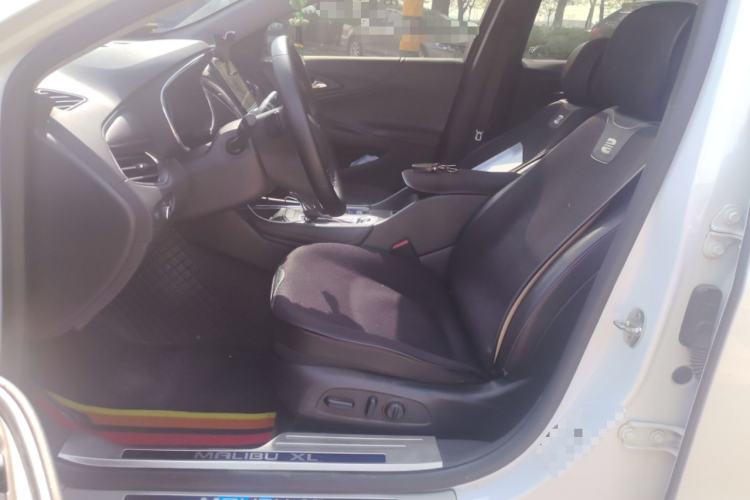 Used Chevrolet Malibu XL 2019 Redline 550T Automatic Sport Edition Left Front Seat