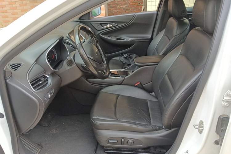 Used Chevrolet Malibu XL 2019 535T CVT Active Version Left Front Seat