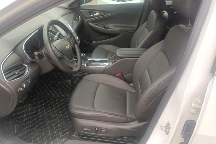 Used Chevrolet Malibu XL 2019 535T CVT Active Version Left Front Seat