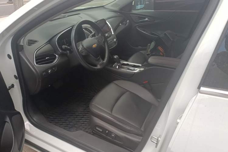 Used Chevrolet Malibu XL 2019 535T CVT Active Version Left Front Seat