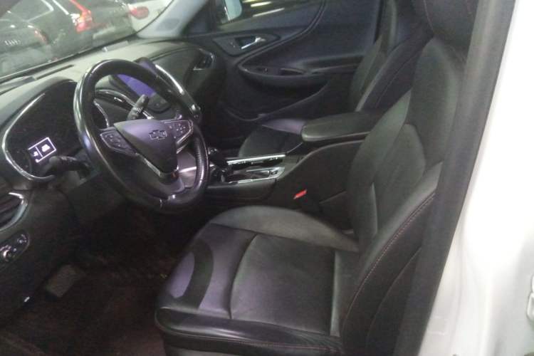 Used Chevrolet Malibu XL 2019 Redline 550T Automatic Sport Edition Left Front Seat