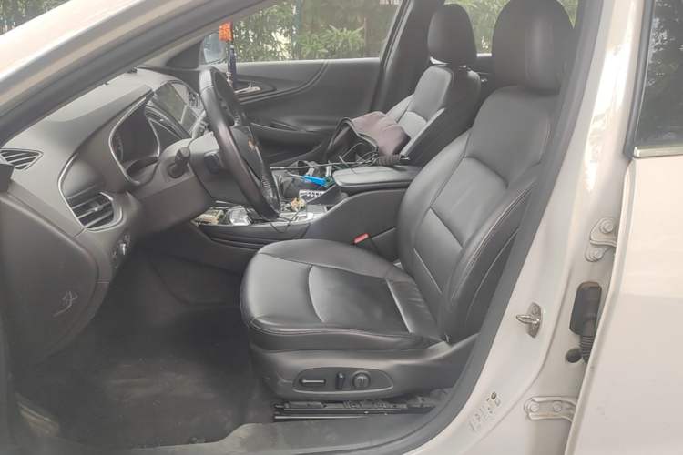 Used Chevrolet Malibu XL 2019 535T CVT Active Version Left Front Seat