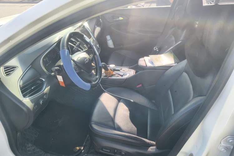 Used Chevrolet Malibu XL 2019 Redline 550T Automatic Sport Edition Left Front Seat