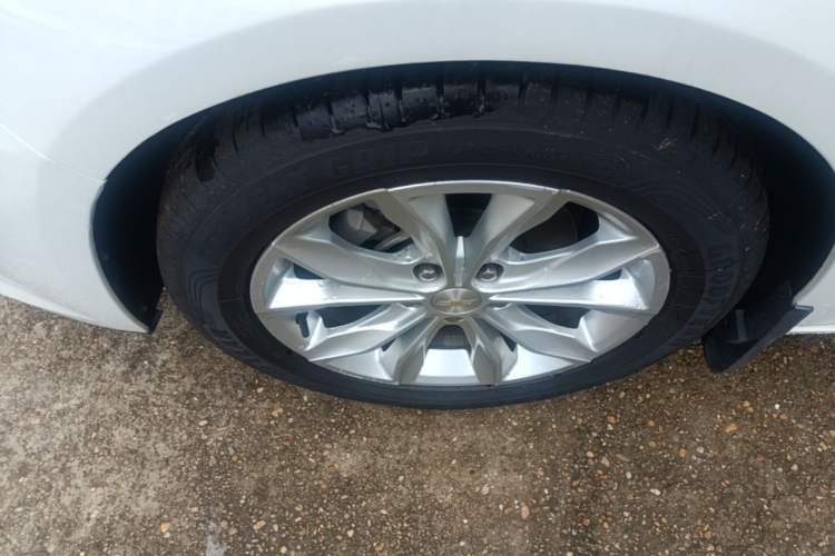 Used Chevrolet Malibu XL 2019 535T CVT Active Version Left Front Wheel Hub
