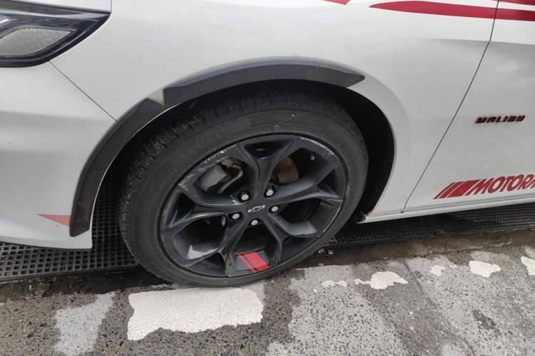 Used Chevrolet Malibu XL 2019 Redline 550T Automatic RuiLian Edition Left Front Wheel Hub