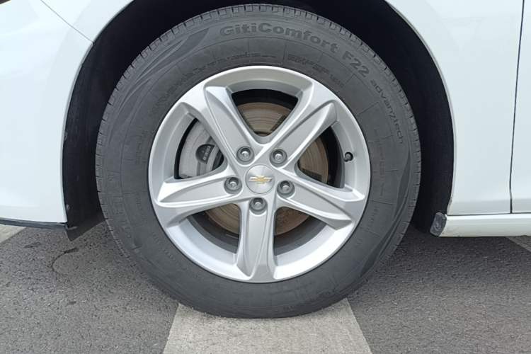 Used Chevrolet Malibu XL 2019 535T CVT Rui Xing Edition Left Front Wheel Hub