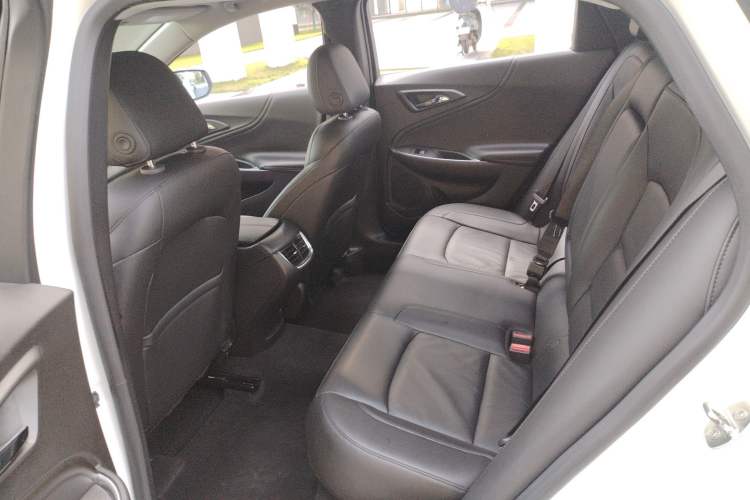 Used Chevrolet Malibu XL 2019 535T CVT Active Version Left Rear Seat