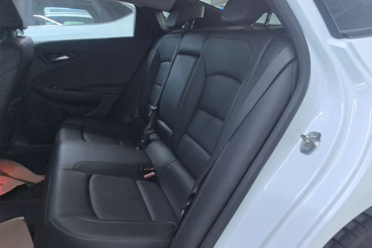 Used Chevrolet Malibu XL 2019 Redline 550T Automatic Sport Edition Left Rear Seat