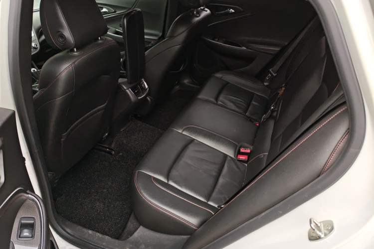 Used Chevrolet Malibu XL 2019 Redline 550T Automatic Sport Edition Left Rear Seat
