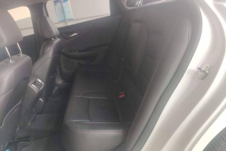 Used Chevrolet Malibu XL 2019 Redline 550T Automatic Sport Edition Left Rear Seat