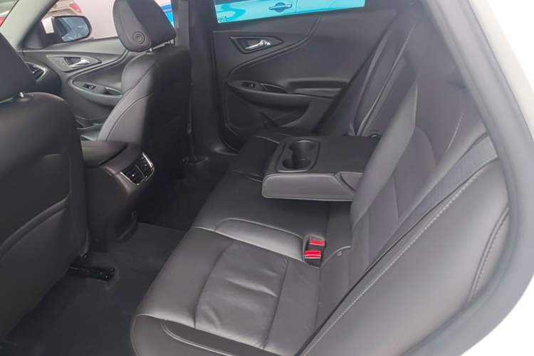 Used Chevrolet Malibu XL 2019 535T CVT Active Version Left Rear Seat