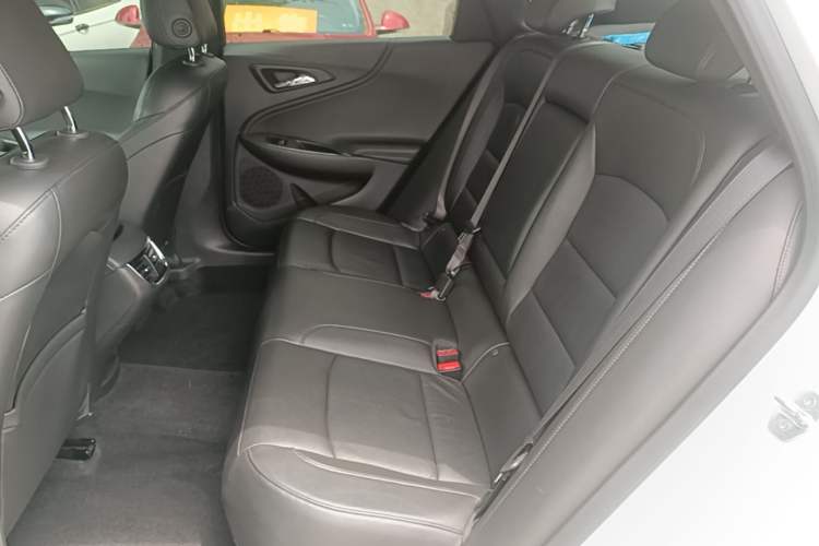 Used Chevrolet Malibu XL 2019 535T CVT Active Version Left Rear Seat