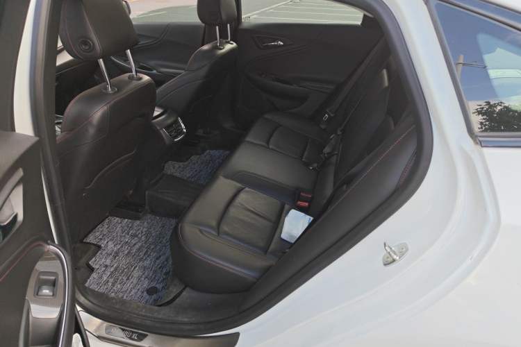 Used Chevrolet Malibu XL 2019 Redline 550T Automatic Sport Edition Left Rear Seat