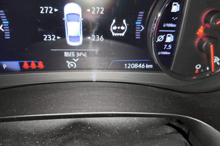 Used Chevrolet Malibu XL 2019 Redline 550T Automatic RuiLian Edition Odometer Close Up