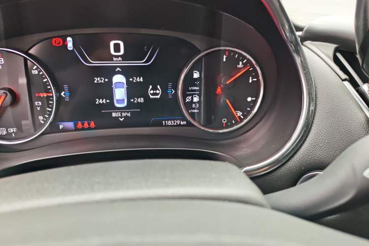 Used Chevrolet Malibu XL 2019 Redline 550T Automatic RuiLian Edition Odometer Close Up