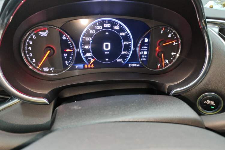 Used Chevrolet Malibu XL 2019 Redline 550T Automatic RuiLian Edition Odometer Close Up